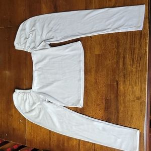 SO CUTE! Long Sleeve Crop Top Size M